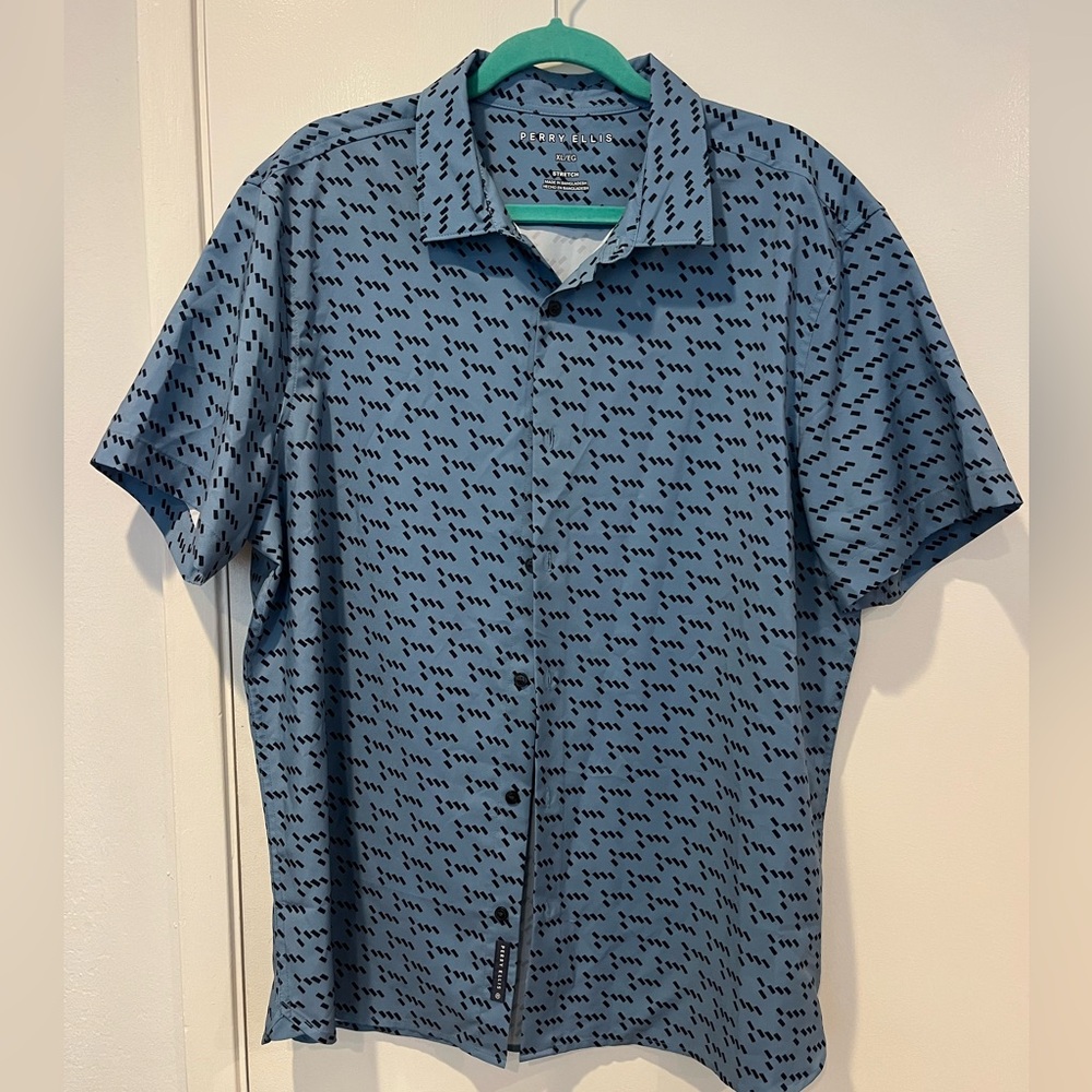 Perry Ellis Blue Casual Button Down Shirt